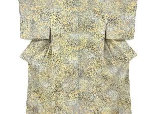 縮緬地草花模様小紋着物